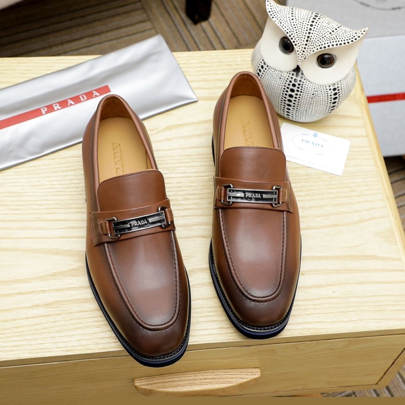 Pra*a leather shoes